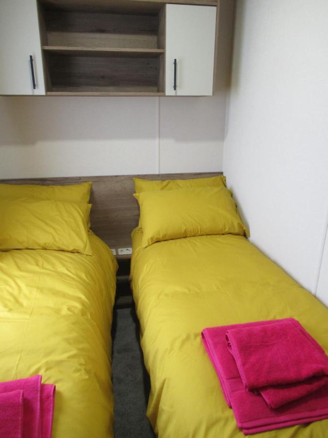 Chichester Lakeside Self-Catering Holiday Home Eksteriør bilde