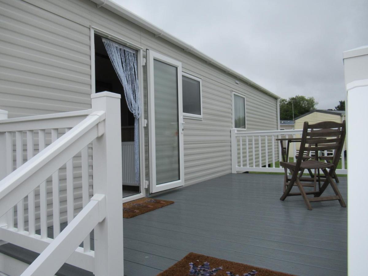 Chichester Lakeside Self-Catering Holiday Home Eksteriør bilde
