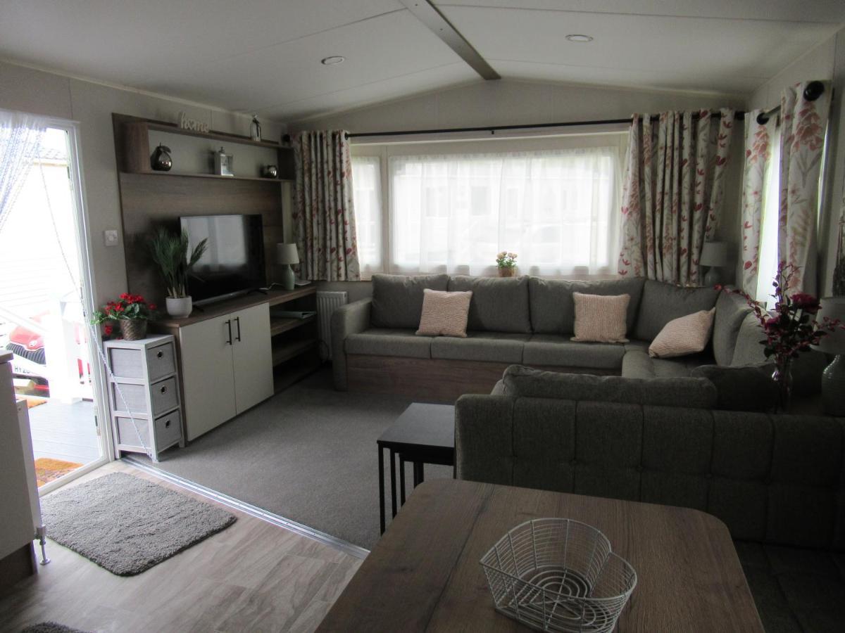 Chichester Lakeside Self-Catering Holiday Home Eksteriør bilde